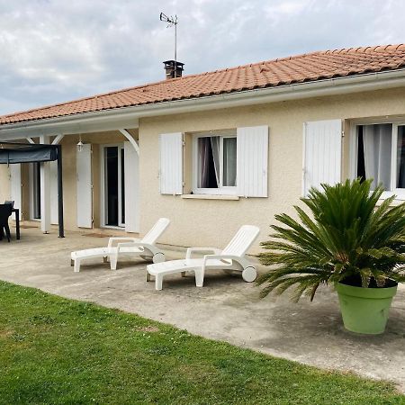 Maison Familiale Avec Jardin De 1500M2 Saint-Genes-de-Fronsac Dış mekan fotoğraf